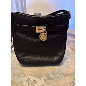 Michael Kor's Hamilton Traveler Messenger